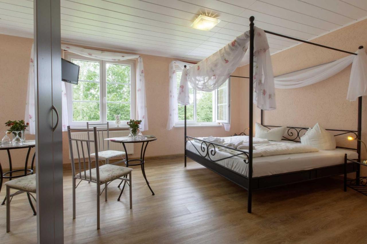 Kraeuterbaude Hotel Saupsdorf Bagian luar foto